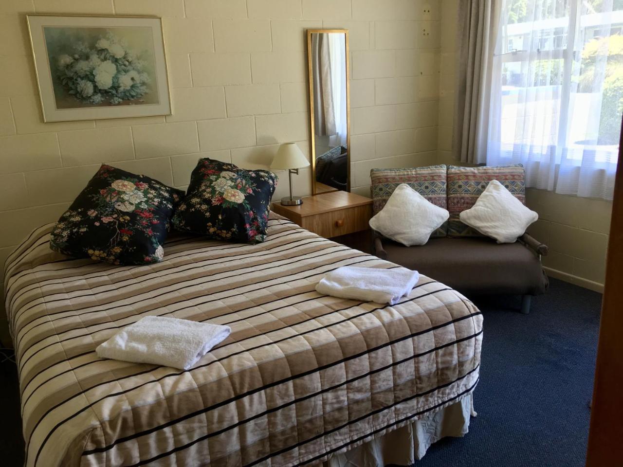 Alma Motel Oamaru Extérieur photo